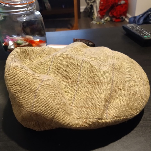 Sm Handcrafted Linen imported Pinch Cap - Picture 2 of 3
